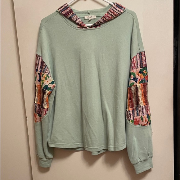 easel Tops - Easel Mint Green Hoodie with Multicolor Accents